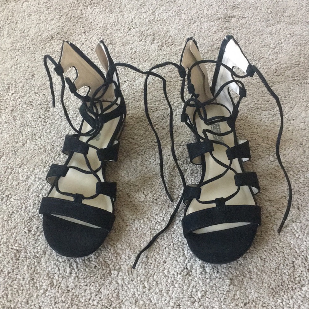 (CARLOS SANTANA) Gladiator, lace up sandals